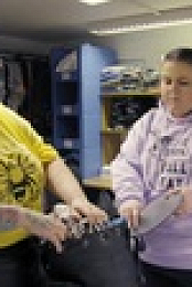 Big Brits Go Large S01E04 XviD-AFG EZTV