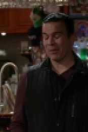 Kevin Can Wait S02E19 iNTERNAL 720p WEB x264-BAMBOOZLE[eztv]