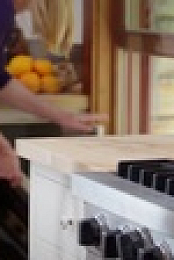 Ranch to Table S03E01 720p WEB h264-KOGi EZTV