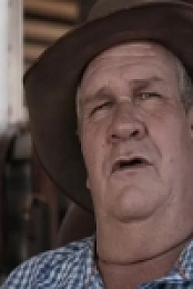 Outback Ringer S01E03 480p x264-mSD EZTV