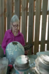 Hoarders S16E07 480p x264-mSD EZTV