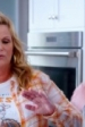 Trishas Southern Kitchen S14E02 Grillin and Chillin 720p WEBRip x264-CAFFEiNE [eztv]