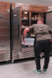 Wildcard Kitchen S02E01 1080p WEB h264-FREQUENCY EZTV