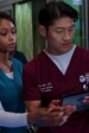 Chicago Med S03E01 iNTERNAL 720p WEB x264-BAMBOOZLE[eztv]