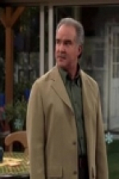 George Lopez S03E21 480p x264-mSD [eztv]