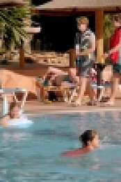 Benidorm S09E02 HDTV x264-MTB[eztv]