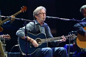 Eric Clapton - 2018 - Happy Xmas (HDtracks) [FLAC@44.1khz24bit] (miok) [WWRG]