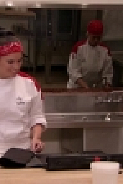 Hells Kitchen US S15E10 HDTV x264 LOL rarbg