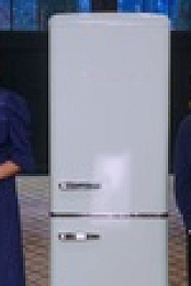 Baking It S02E03 720p HEVC x265-MeGusta EZTV