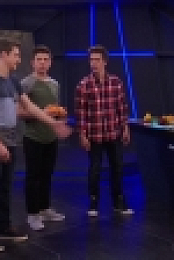 Lab Rats Elite Force S01E14 720p HDTV x264-ALTEREGO[eztv]