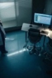 The Resident S03E18 WEB x264-XLF [eztv]