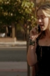 YOU S01E04 The Captain XviD-AFG [eztv]