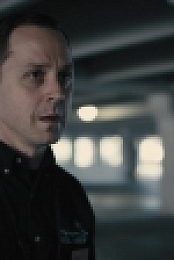 Sneaky Pete S02E09 720p WEB H264-DEFLATE[eztv]