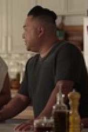 Run the Burbs S02E05 XviD-AFG EZTV