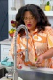 Selena plus Chef S04E09 1080p WEB h264-KOGi EZTV