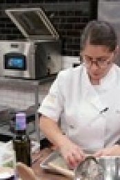 Top Chef Canada S09E05 720p HDTV x264-SYNCOPY EZTV