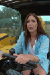 Building Off the Grid S13E01 XviD-AFG EZTV