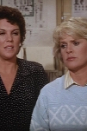 Cagney And Lacey S06E17 Button Button WEB h264-WaLMaRT EZTV