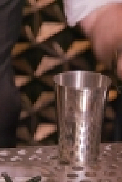Platinum Eye S01E04 WEB h264-BAE EZTV