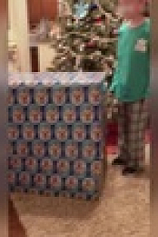 Christmas Wars S01E01 XviD-AFG EZTV