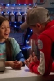 Stuck in the Middle S02E18 WEB x264-TBS[eztv]