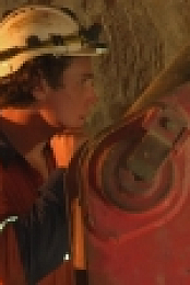 Outback Opal Hunters S06E02 1080p WEB h264-B2B EZTV