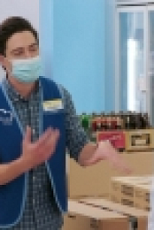 Superstore S06E08 720p WEB H264-STRONTiUM EZTV