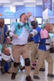Superstore S02E12 720p HDTV x264-FLEET[eztv]