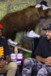 Desus And Mero 2017 08 09 WEB x264-TBS[eztv]