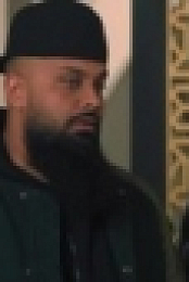 Man Like Mobeen S03E01 720p WEBRip x264-KOMPOST [eztv]