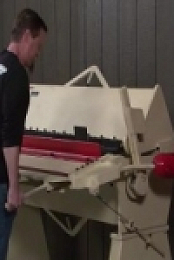 Car Fix S09E04 LS3 Stepside 480p x264-mSD [eztv]