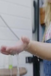 Living Smaller S01E25 480p x264-mSD EZTV