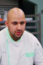 Bake Off The Professionals S09E08 XviD-AFG EZTV