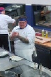 Hells Kitchen US S21E06 1080p HEVC x265-MeGusta EZTV