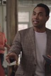 Strays S01E01 720p HEVC x265-MeGusta EZTV