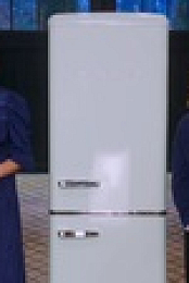 Baking It S02E03 720p WEB h264-KOGi EZTV