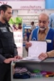 Superstore S04E22 iNTERNAL 720p WEB h264-BAMBOOZLE [eztv]