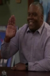 Last Man Standing US S09E11 480p x264-mSD EZTV