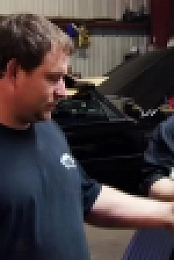 Misfit Garage S06E01 WEB x264-TBS[eztv]