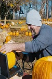Outrageous Pumpkins S02E02 Hungry Hungry Pumpkins 480p x264-mSD EZTV