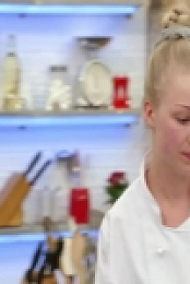 MasterChef the Professionals A Festive Knockout S01E01 480p x264-mSD EZTV