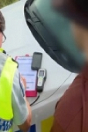 Highway Cops S05E09 480p x264-mSD [eztv]