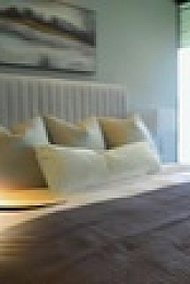 Lakefront Luxury S03E08 720p WEB h264-BAE EZTV