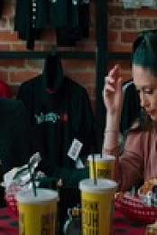 Johnson S01E05 480p x264-mSD EZTV