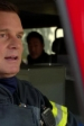 9-1-1 S04E06 720p HEVC x265-MeGusta EZTV