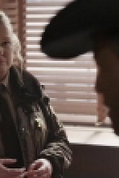 Resident Alien S01E05 WEB x264-PHOENiX EZTV