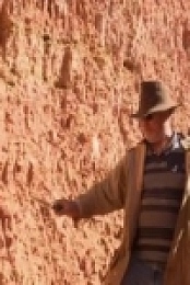 Outback Opal Hunters S03E07 480p x264-mSD [eztv]