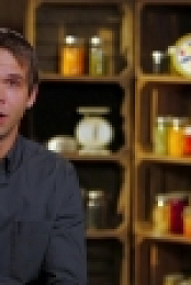 Return to Amish S04E05 Chasing Raber WEBRip x264-KOMPOST [eztv]