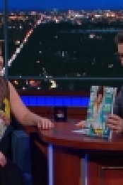 Stephen Colbert 2017 05 02 Amy Schumer 720p HDTV X264-UAV[eztv]
