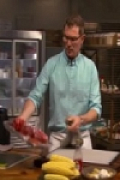 Beat Bobby Flay S20E07 Flame-tastic 480p x264-mSD [eztv]